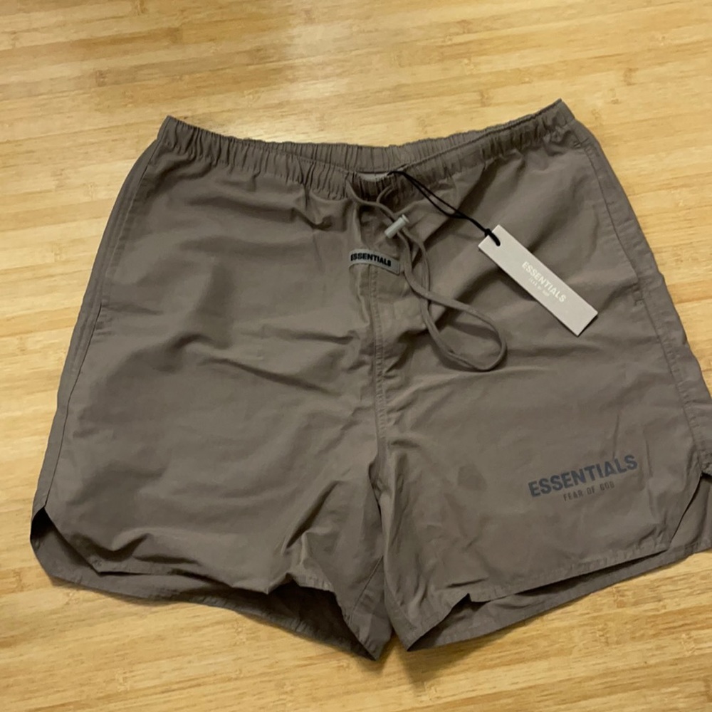 Essentials Shorts